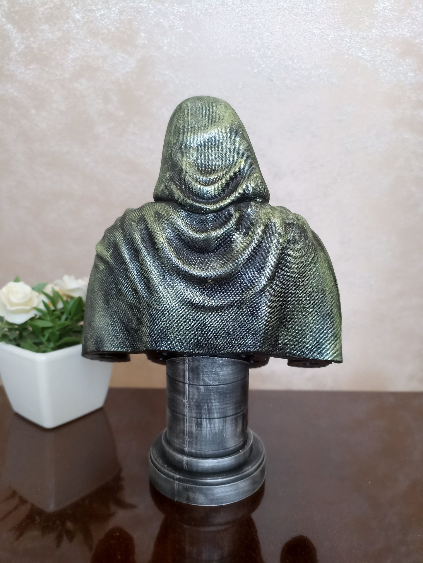 Dr. Doom Bust, Iron Doom Figure