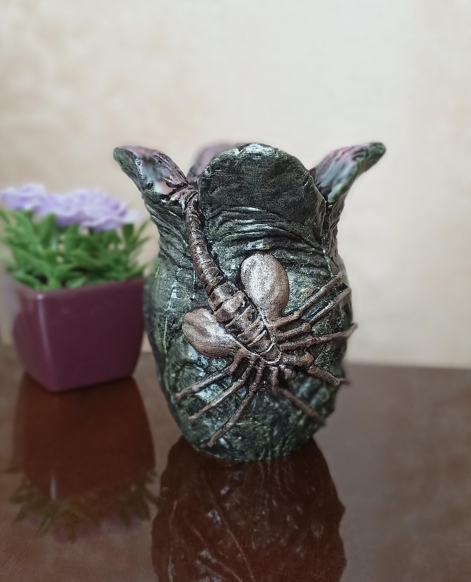 Alien Facehugger Egg Pen Holder