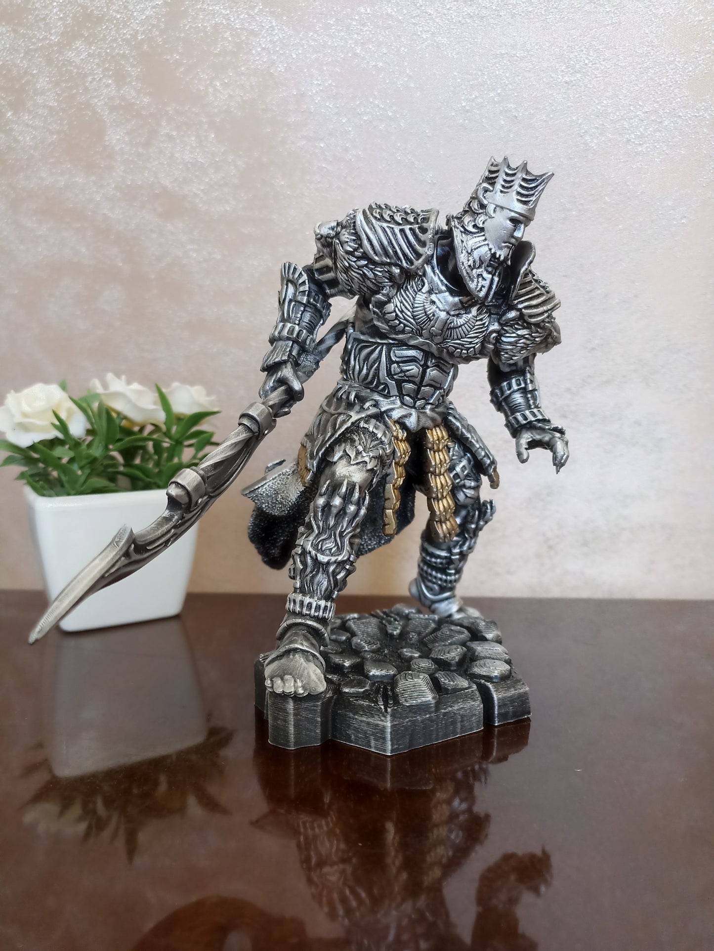 Champion Gundyr Dark Souls Figure