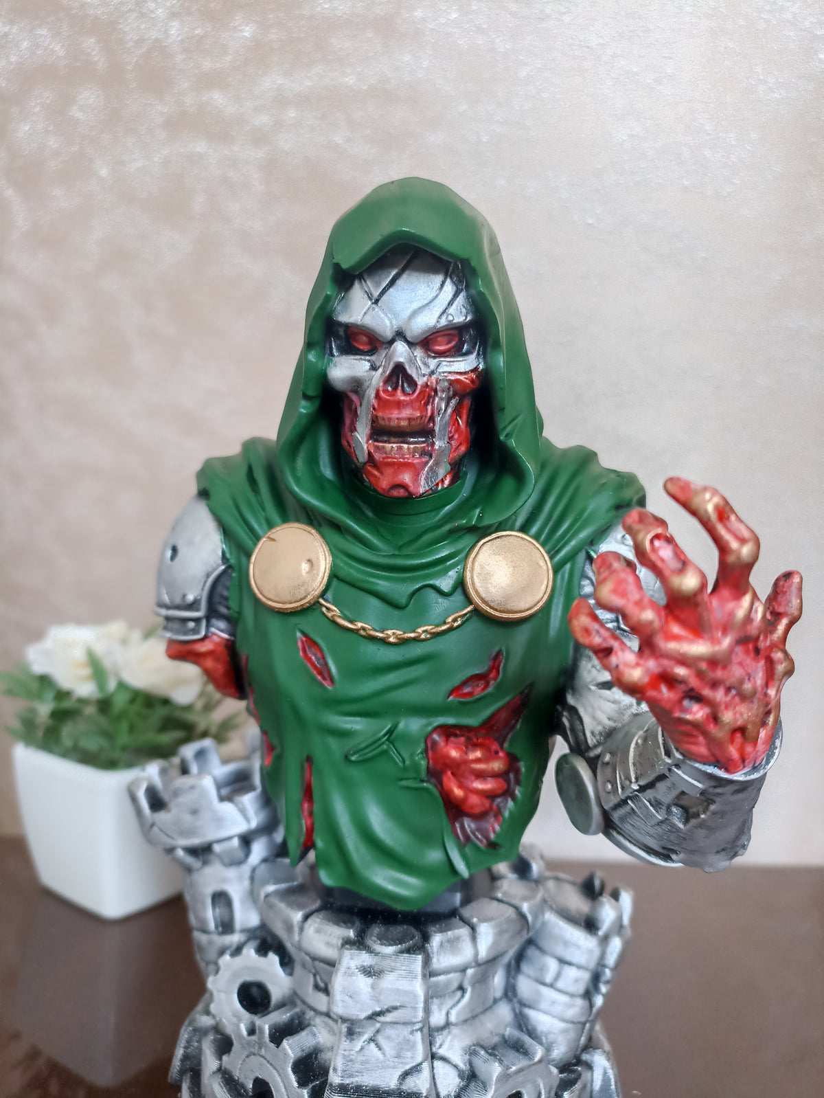Zombie Dr. Doom Statue, Fan Art Figure