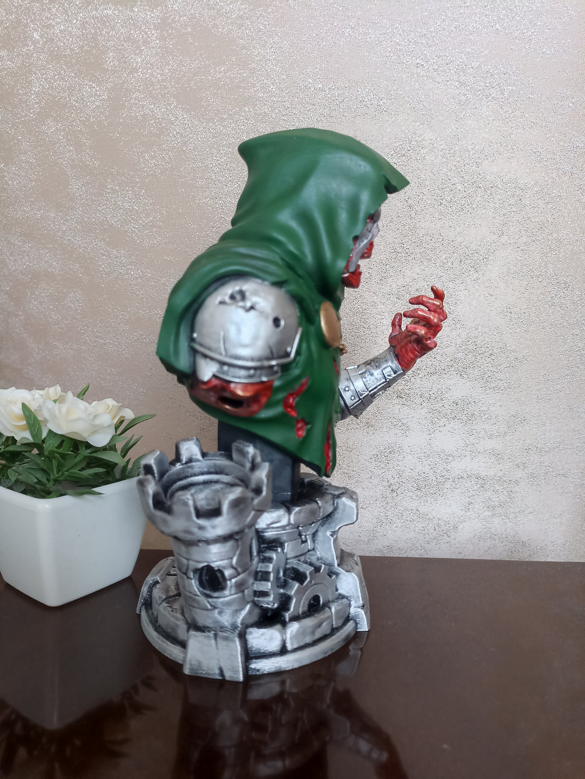 Zombie Dr. Doom Statue, Fan Art Figure