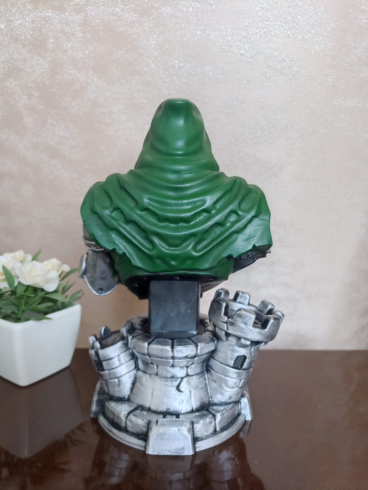 Zombie Dr. Doom Statue, Fan Art Figure
