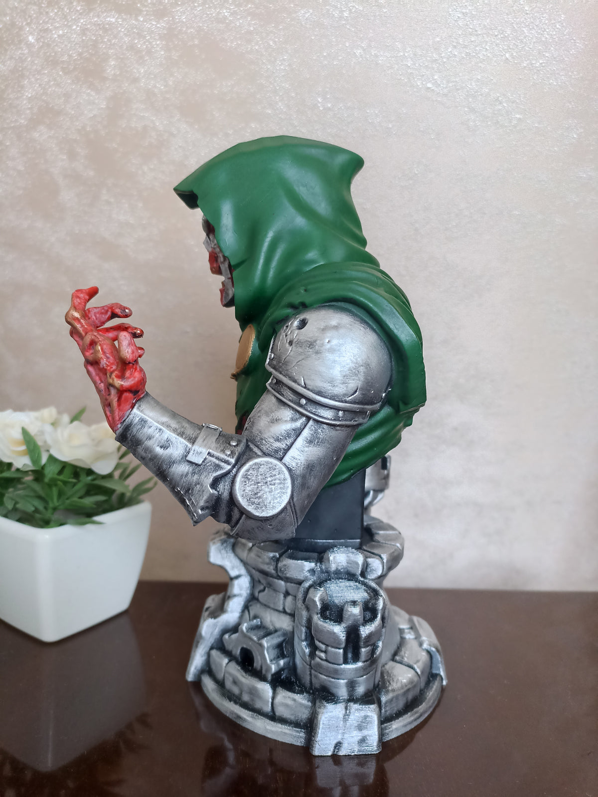 Zombie Dr. Doom Statue, Fan Art Figure