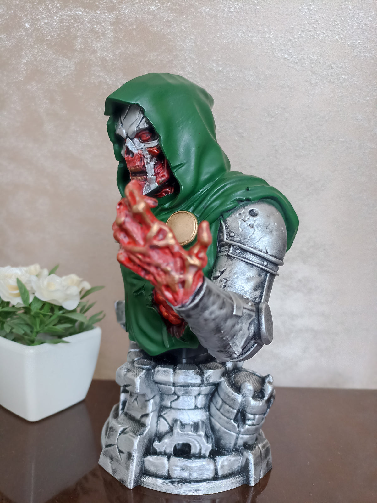 Zombie Dr. Doom Statue, Fan Art Figure