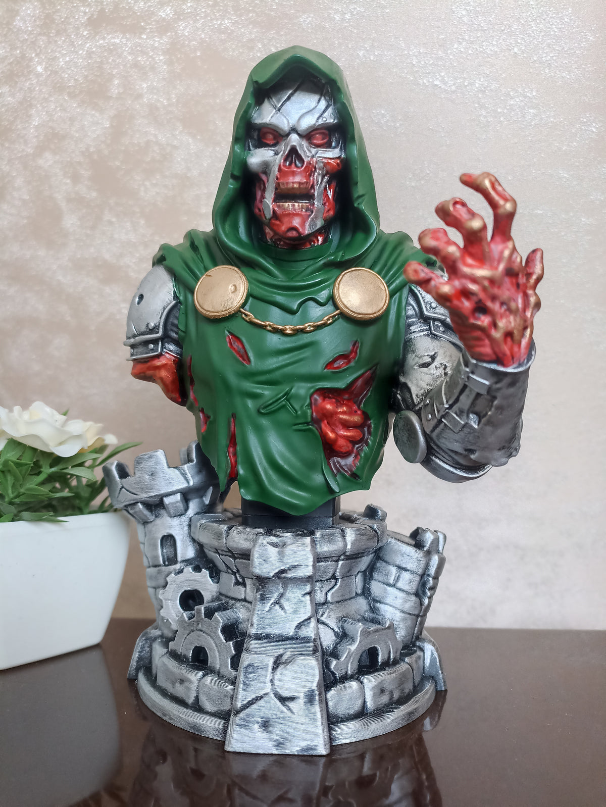 Zombie Dr. Doom Statue, Fan Art Figure