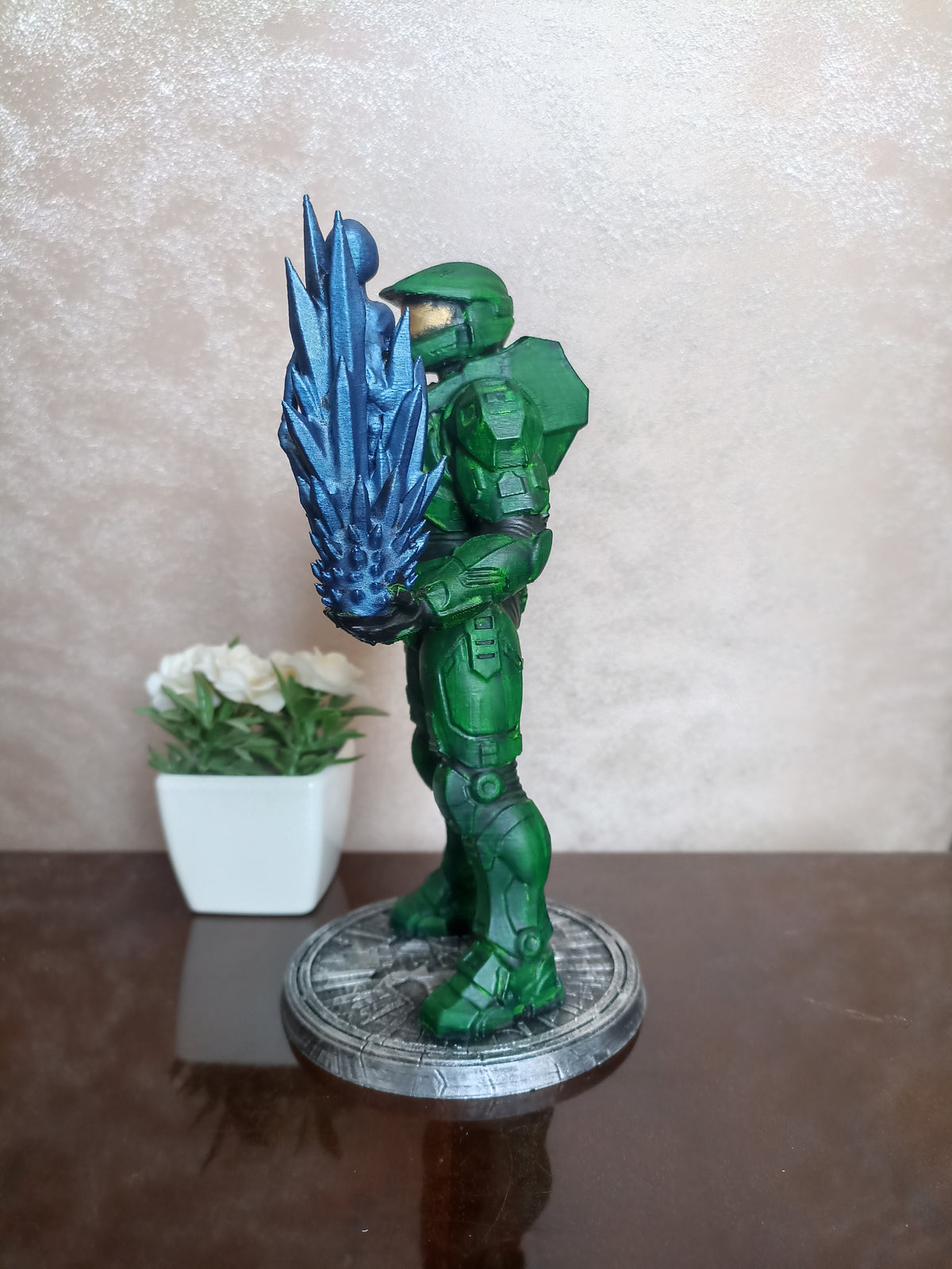 Halo Master Chief Statue