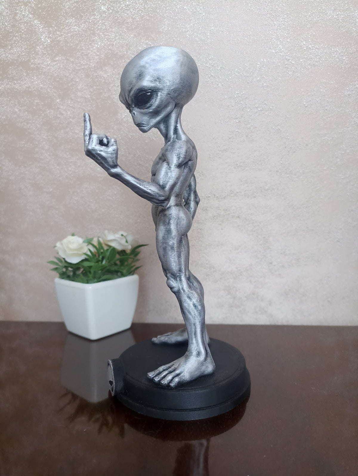 3D Printed Grey Alien Figure: Rebellious Pose