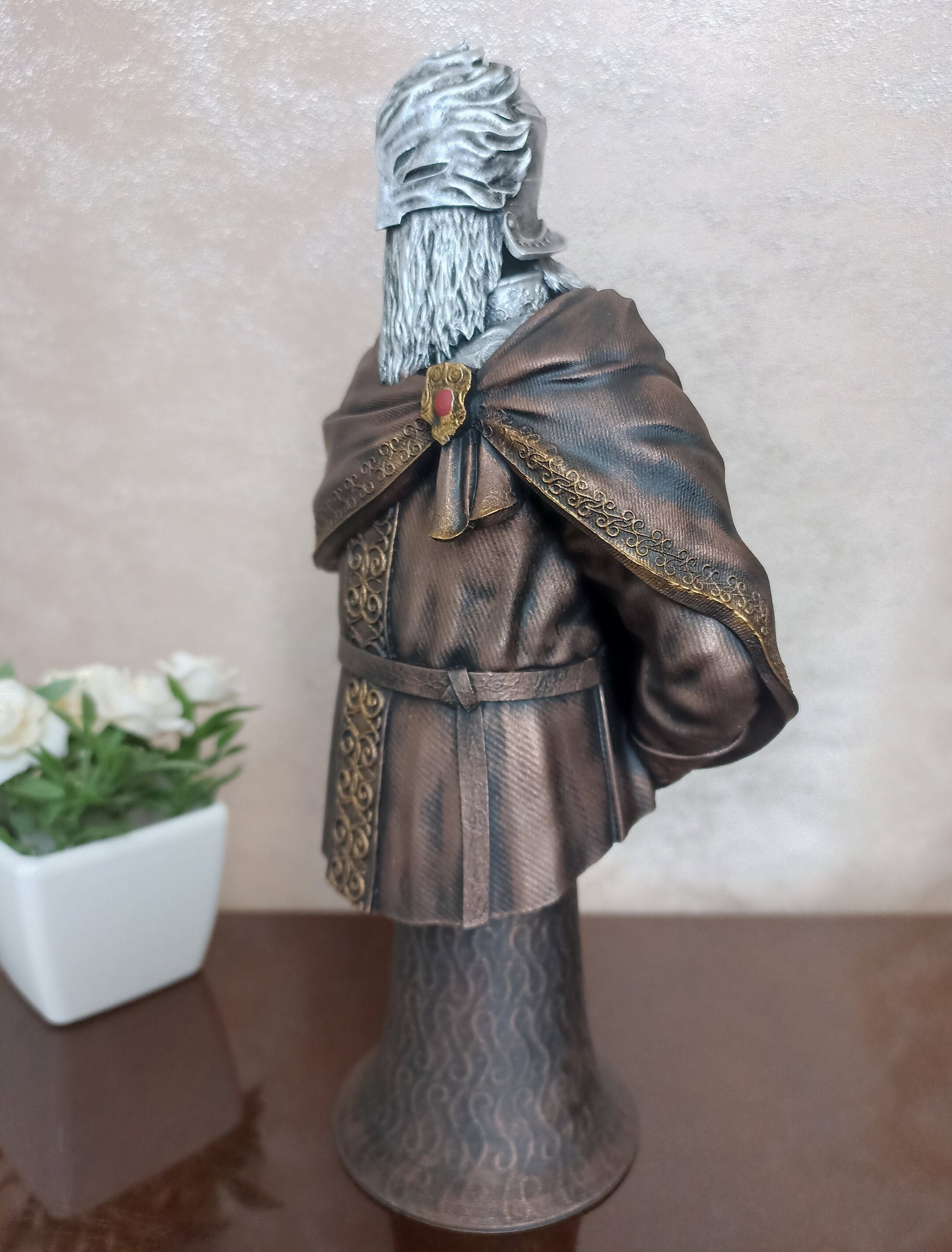 Sir Ansbach Bust, Elden Ring Statue