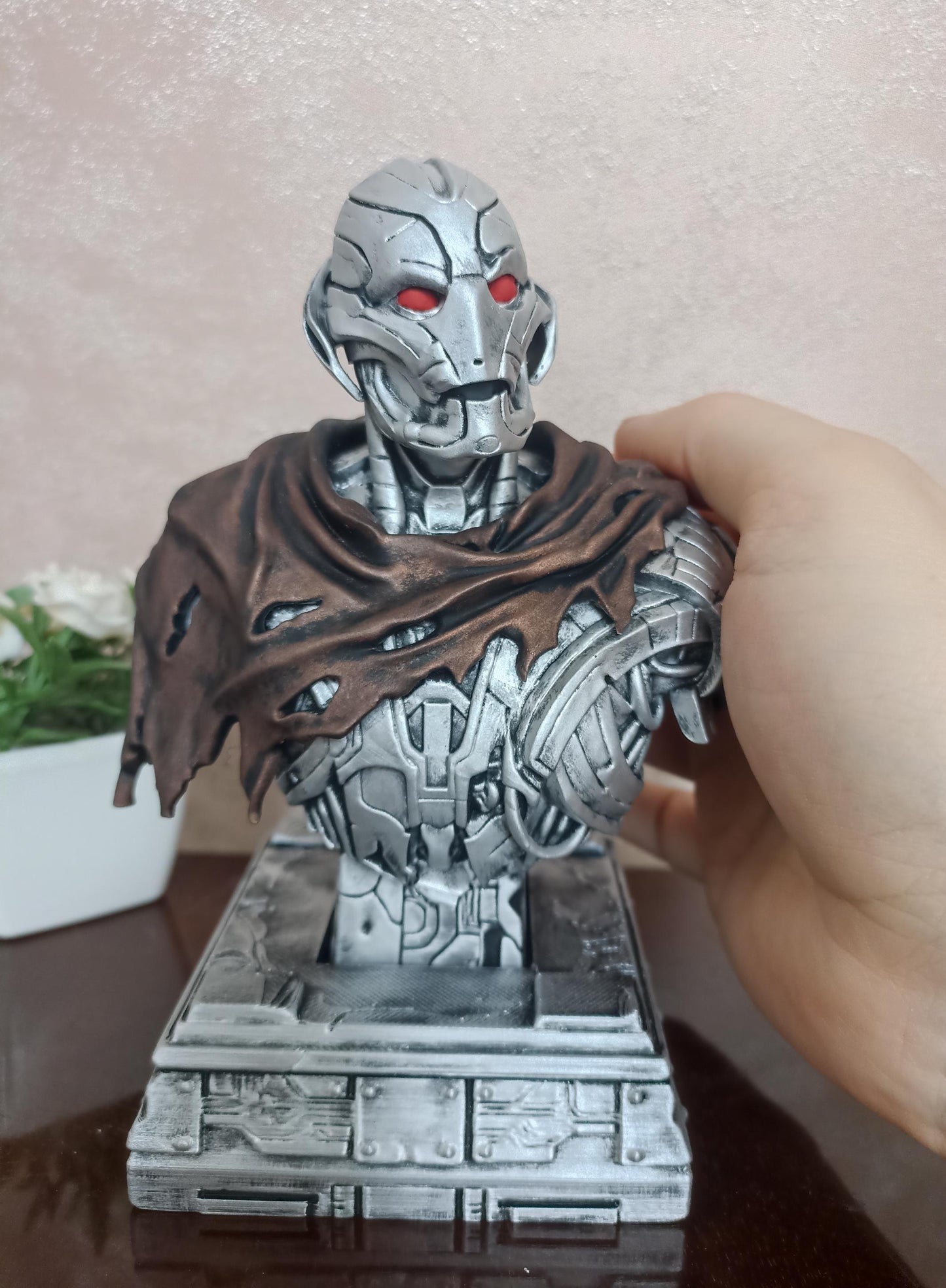 Ultron bust detail shot