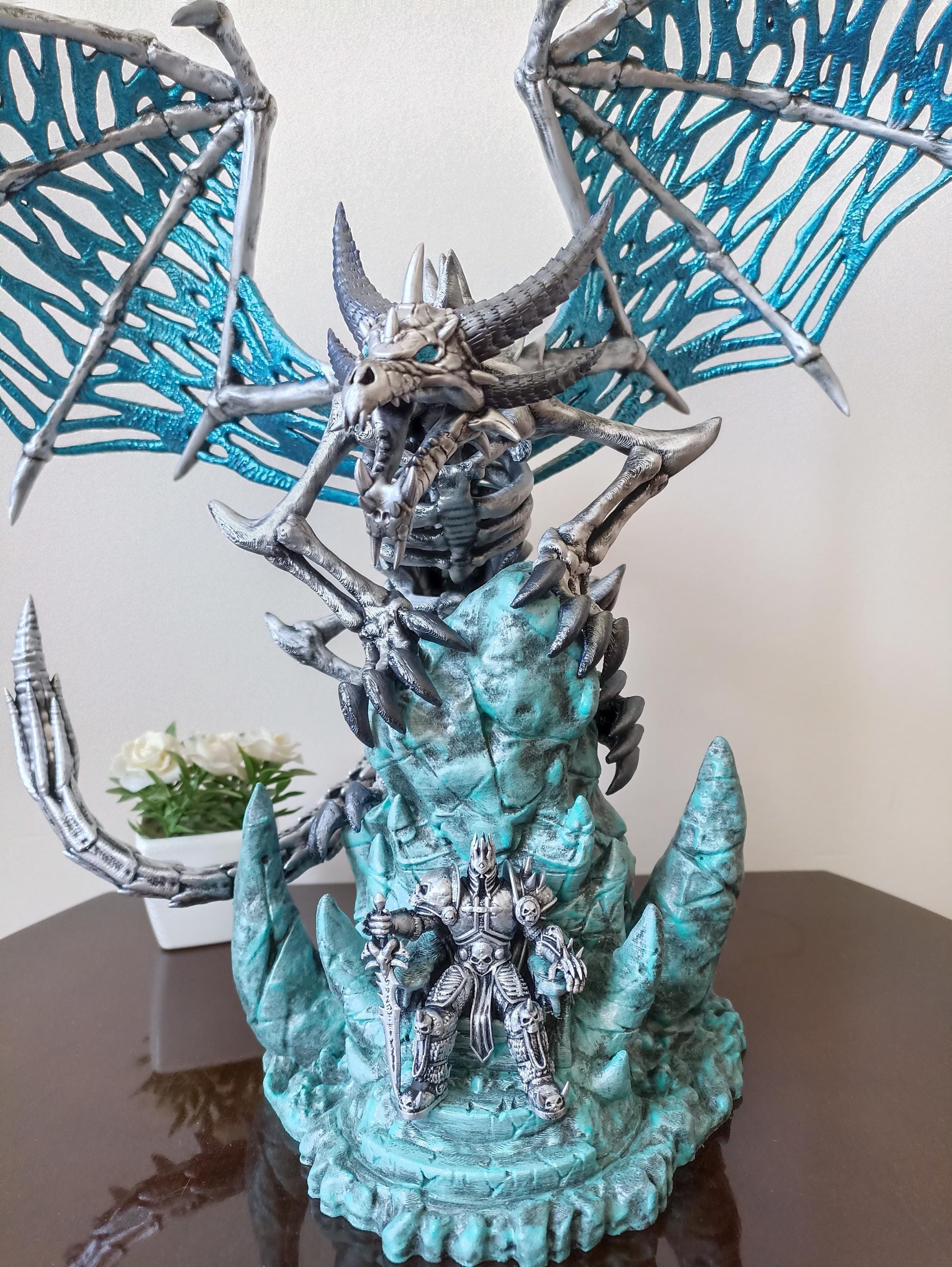 Lich King and Sindragosa Figure, Arthas On Throne