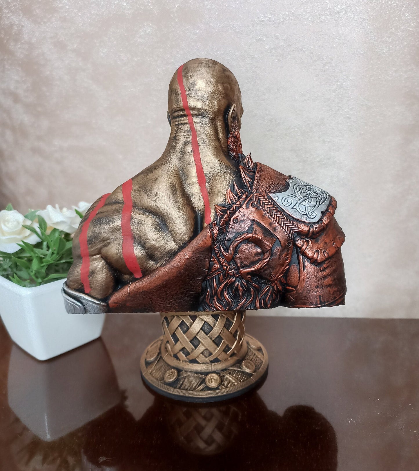 Kratos resin bust display