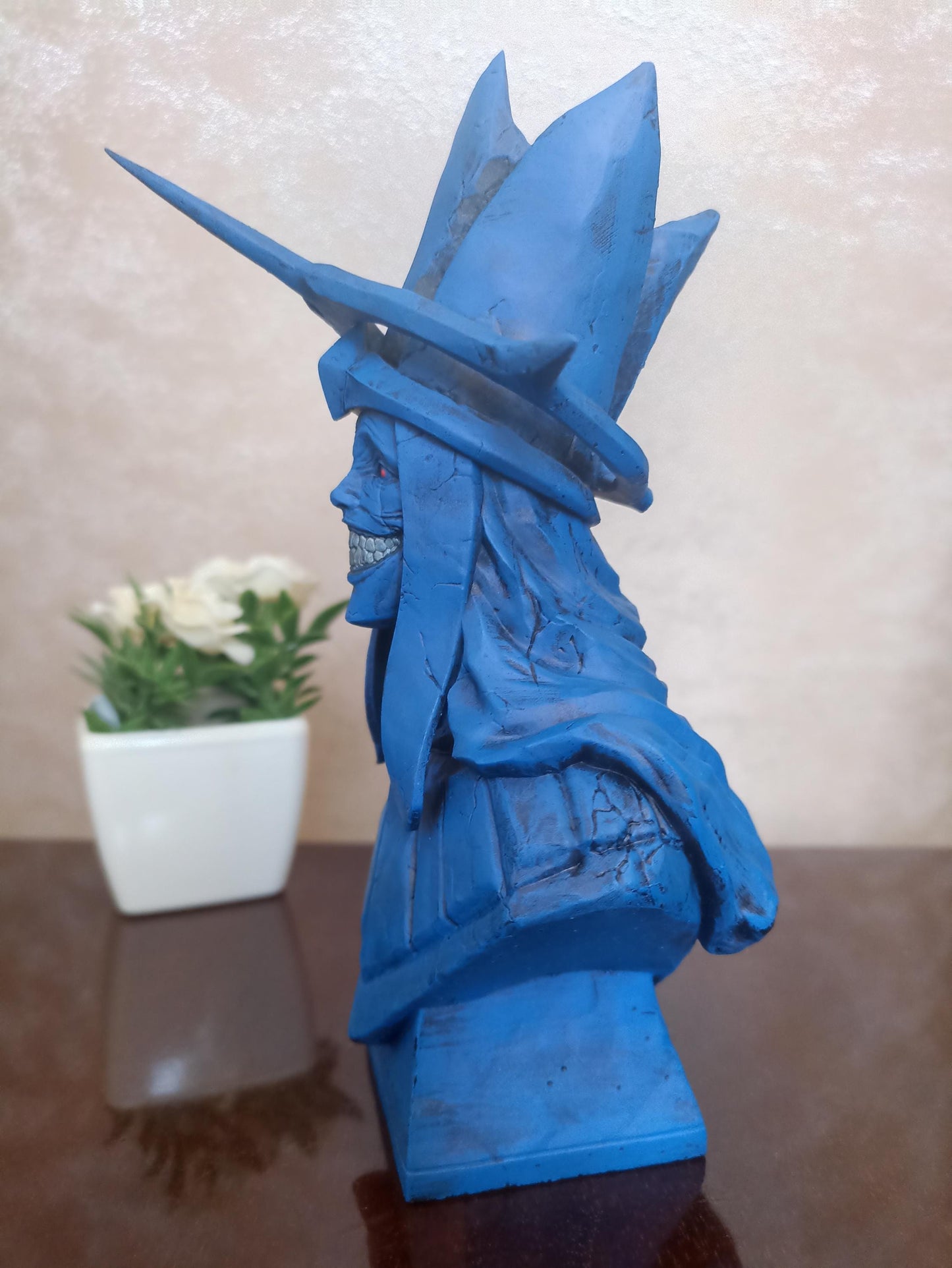 Solo Leveling hand-painted anime figure close-up