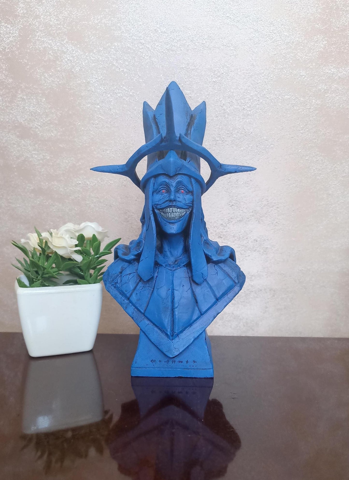 Sung Jinwoo Statue of God bust
