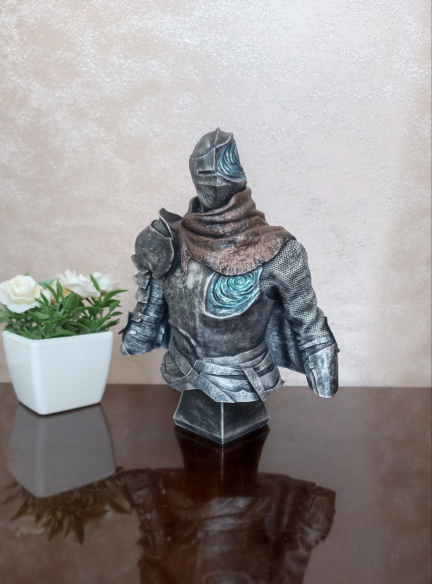 Vyke Knight of the Roundtable bust
