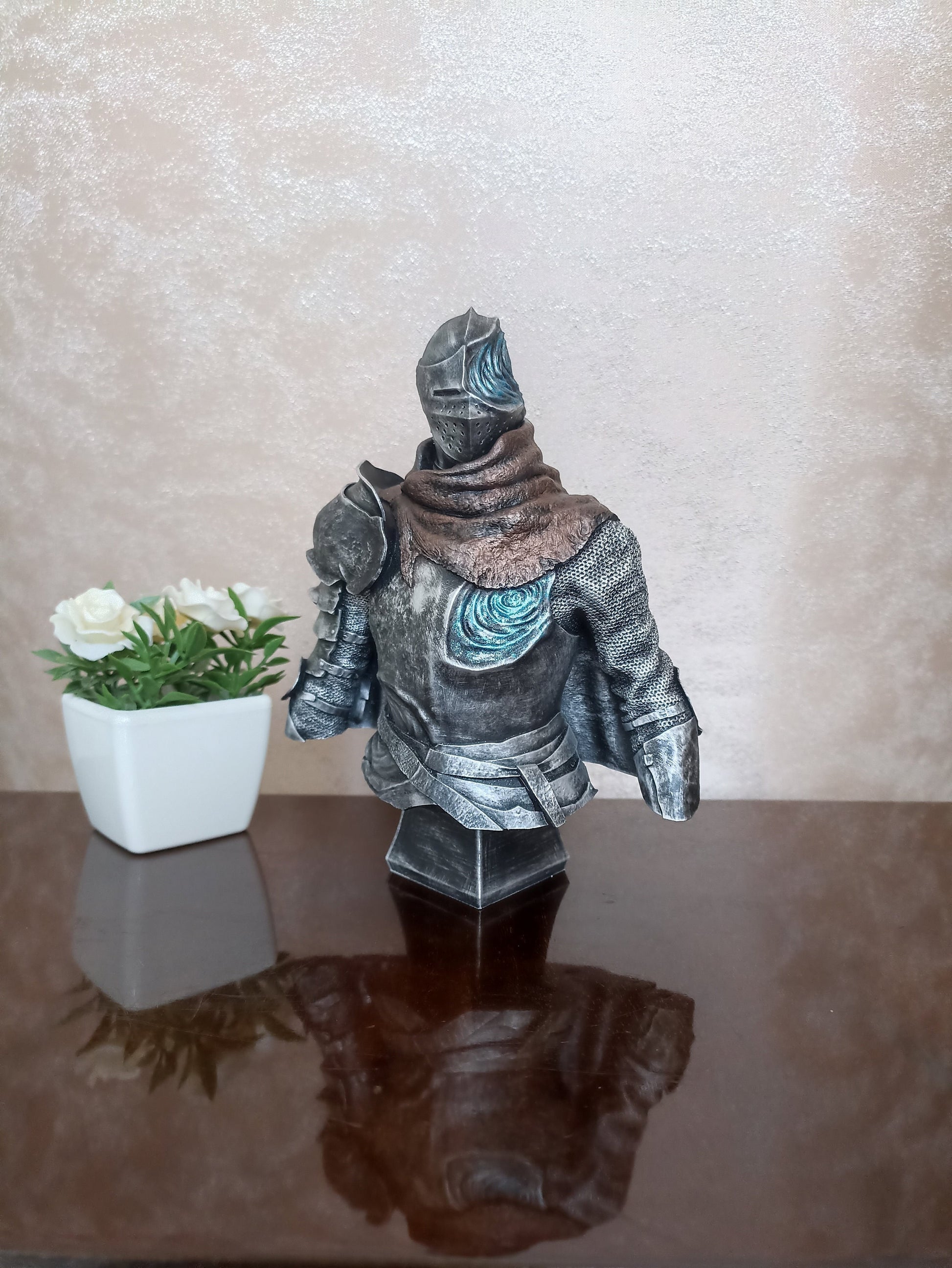 Vyke Bust, Knight of the Roundtable Hold Figure, Elden Ring Statue