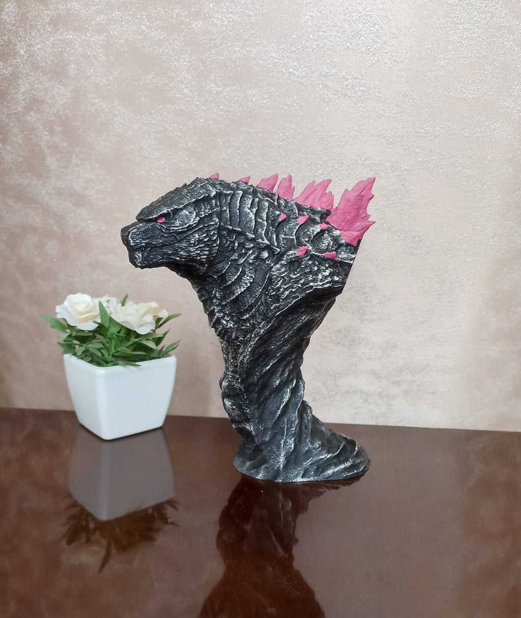 Godzilla Bust, The New Empire Statue