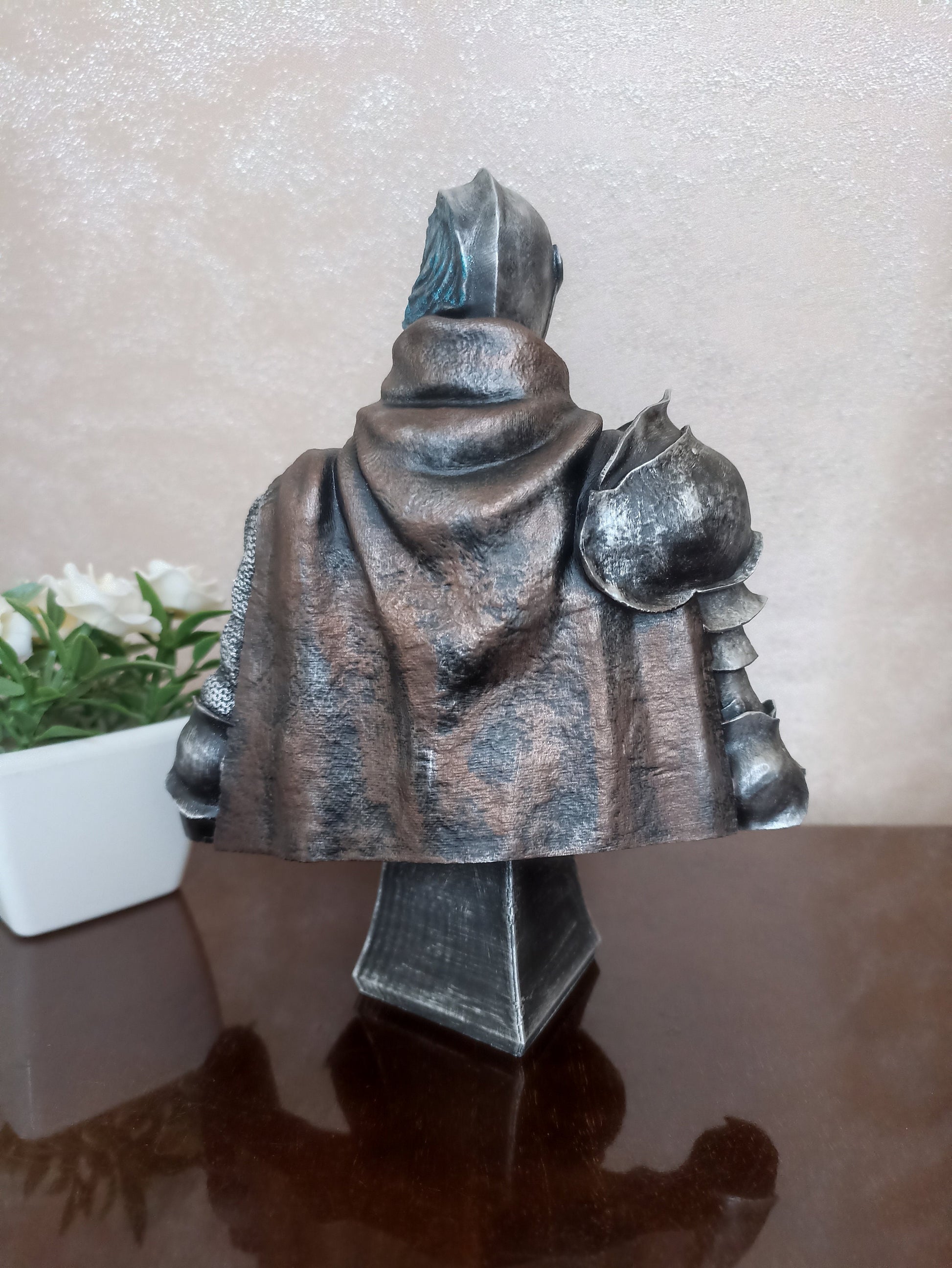 Vyke Bust, Knight of the Roundtable Hold Figure, Elden Ring Statue